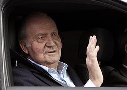 Don Juan Carlos abandona la clínica. / Efe | Vídeo: Atlas