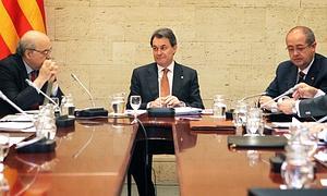 El presidente de la Generalitat, Artur Mas, junto a parte de sus consellers./ Archivo