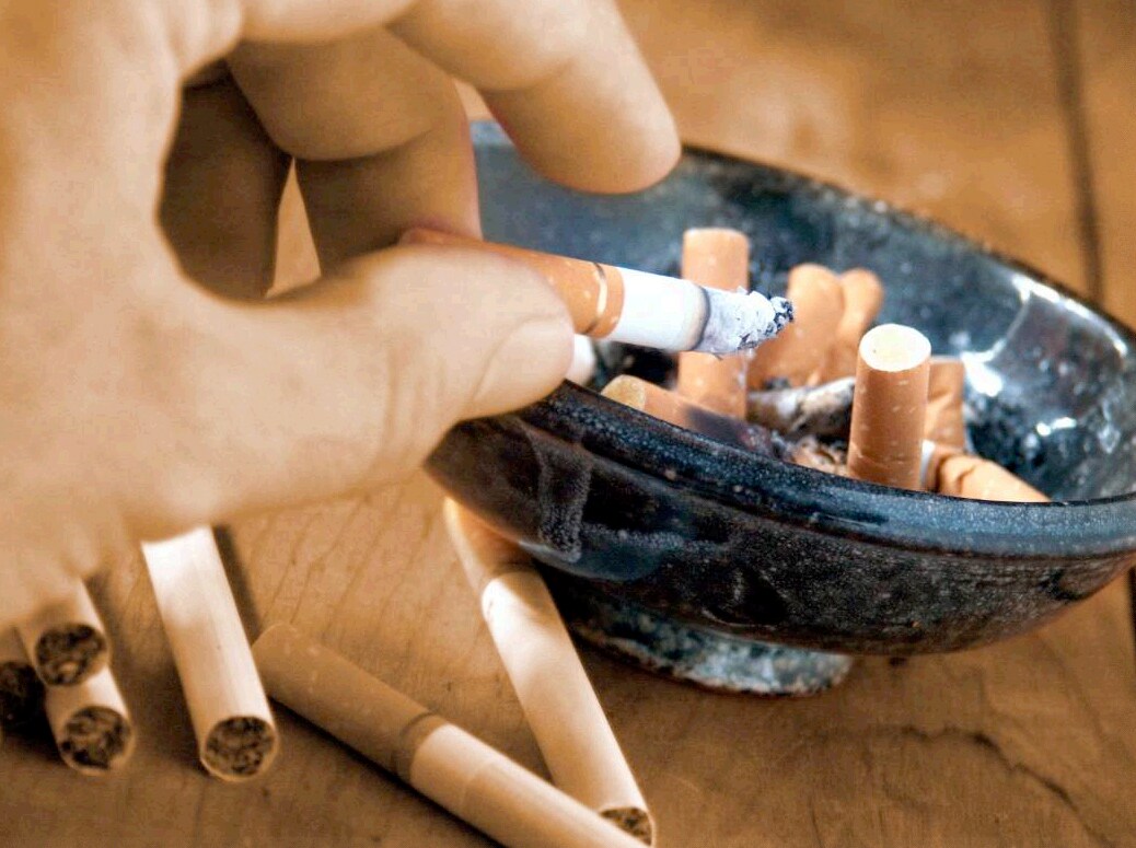 El cáncer de pulmón y la EPOC pueden aparecer hasta 20 años después de abandonar el hábito tabáquico.