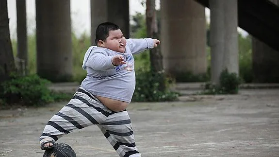 Lu Zhihao, niño de cuatro años que pesa 62 kilogramos