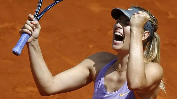 Sharapova celebra su triunfo en Madrid. 