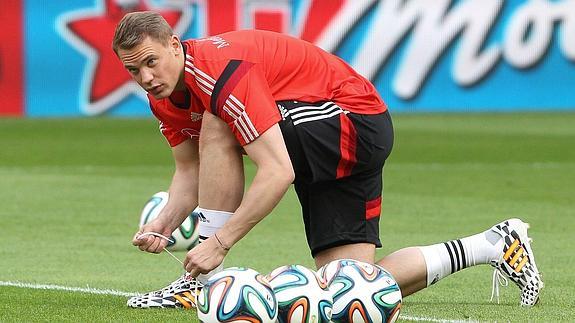 Neuer, durante un entrenamiento.