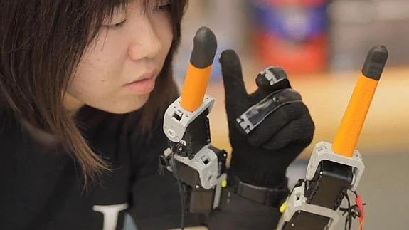 El dispositivo del MIT que mejora las capacidades de la mano. 