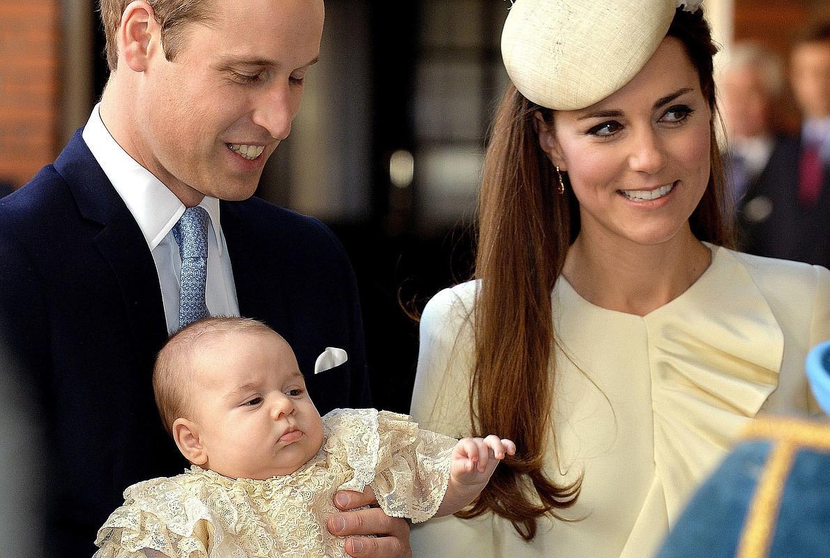 Los duques de Cambridge, en el bautizo de su primer hijo. 