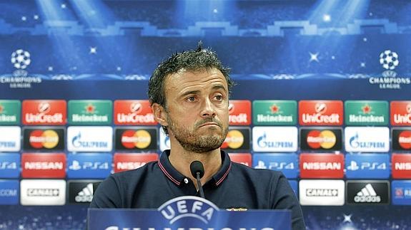 Luis Enrique atiende a una pregunta durante su intervención ante la prensa. 