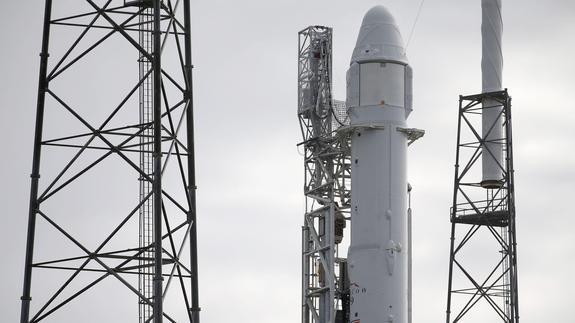 El cohete Falcon 9, que ha transportado a Dragon.  