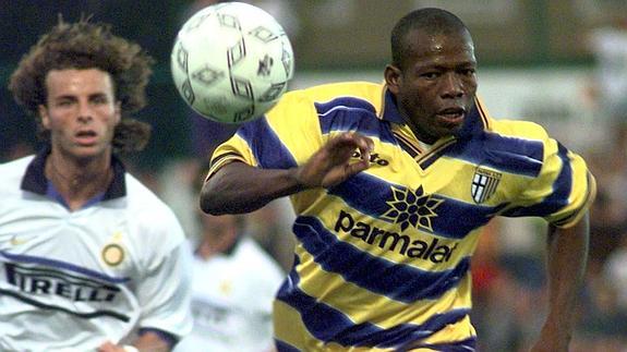 'Tino' Asprilla (d). 