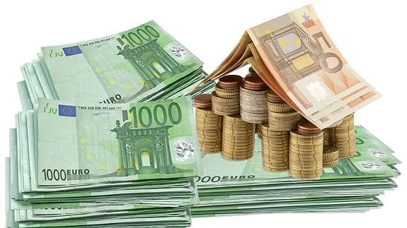 Monedas y billetes de euro. 