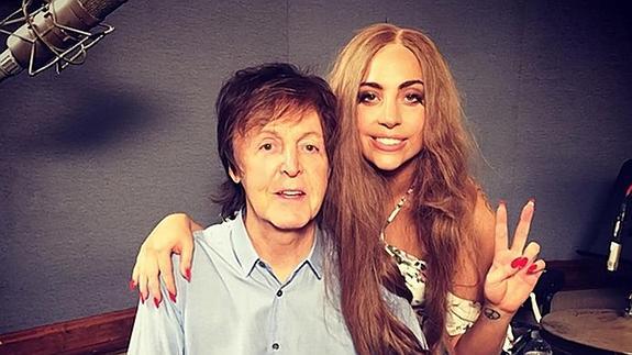 Paul McCartney y Lady Gaga. 