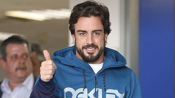 Fernando Alonso, tras ser dado de alta. 