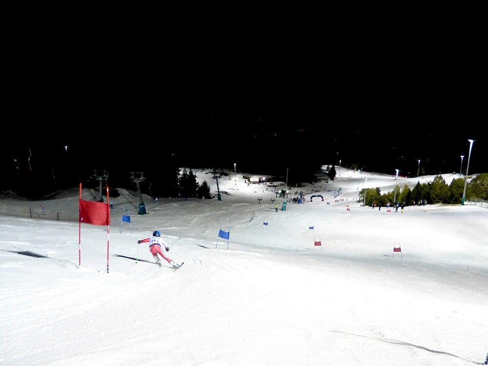 Pista 'La Pleta' durante una competición en una jornada de esquí nocturno