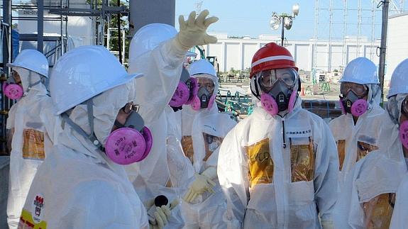 Trabajadores de Fukushima. 