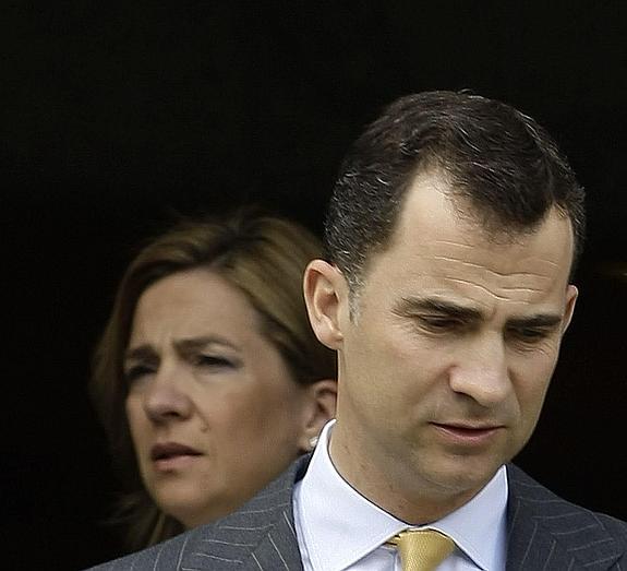 El rey Felipe VI, junto a su hermana Cristina de Borbón.