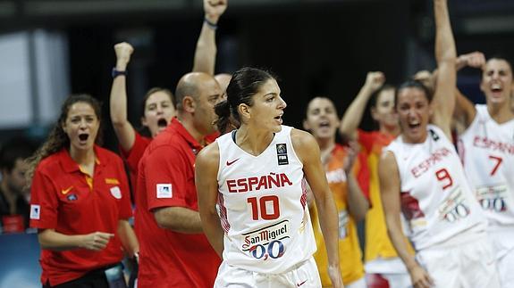 Las jugadoras españolas celebran una victoria en el torneo europeo. 