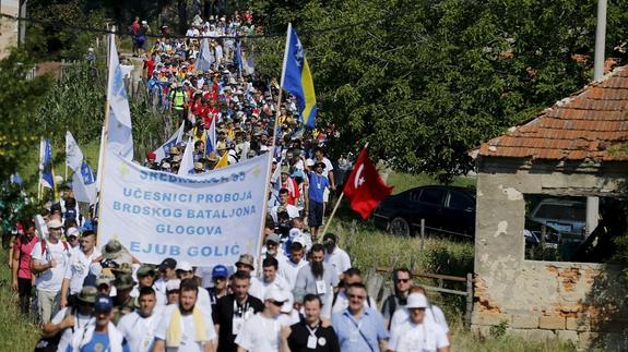 'Marcha de la Paz', en homenaje a las víctimas de la masacre de Srebrenica.