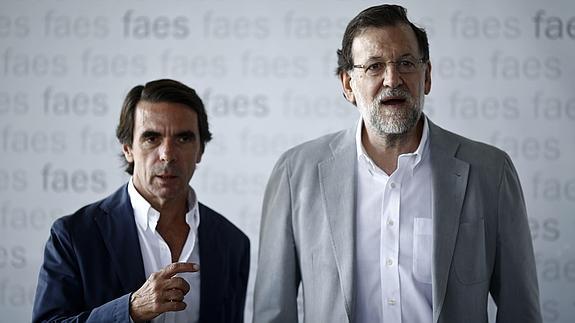 Aznar y el presidente Mariano Rajoy. 
