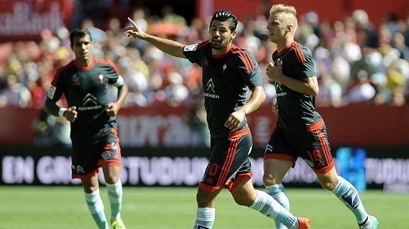 Nolito celebra su gol.