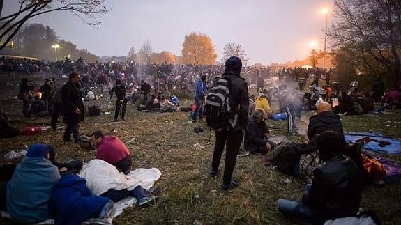 Refugiados en la frontera de Eslovenia con Austria. 