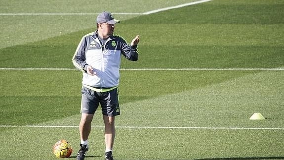 Rafa Benítez, en un entrenamiento. 