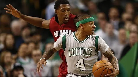 Imagen de un partido entre los Heat y los Celtics. 