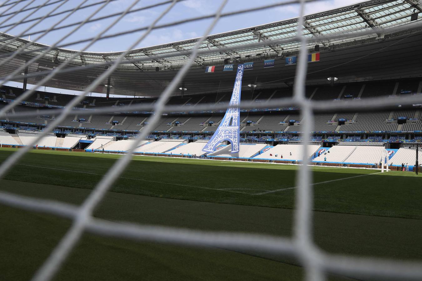 Los preparativos siguen en Saint-Denis. 