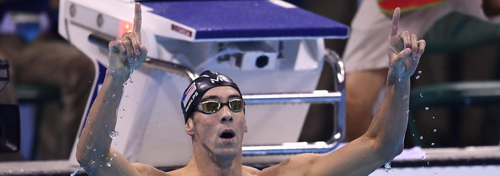 Michael Phelps celebra otro éxito. 