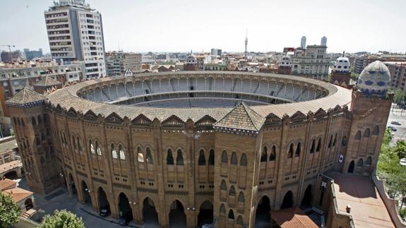 Vista de la plaza de toros de Barcelona. 