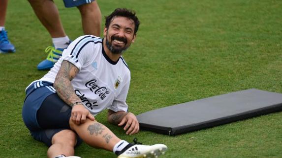 Argentina veta a la prensa por el porro de Lavezzi