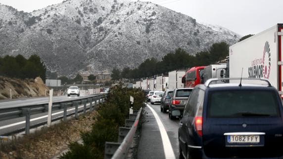 Cortes de tráfico en la autovía A-31 que une Alicante con Albacete y Madrid.