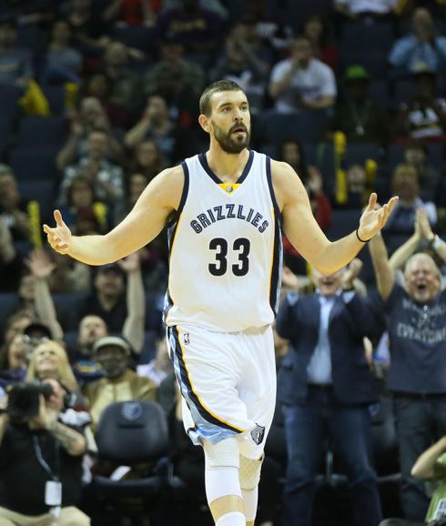 Marc Gasol celebra una canasta. 