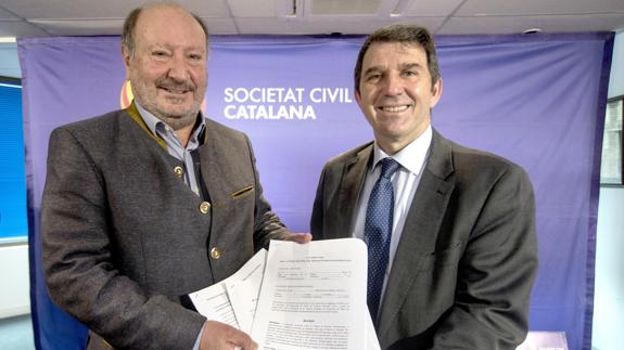 Mariano Gomà (i) y José Domingo, presidente y vicepresidente de la Societat Civil Catalana.