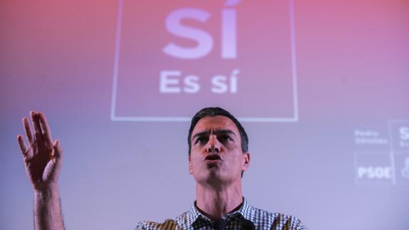 Pedro Sánchez da un mitin en Orense. 