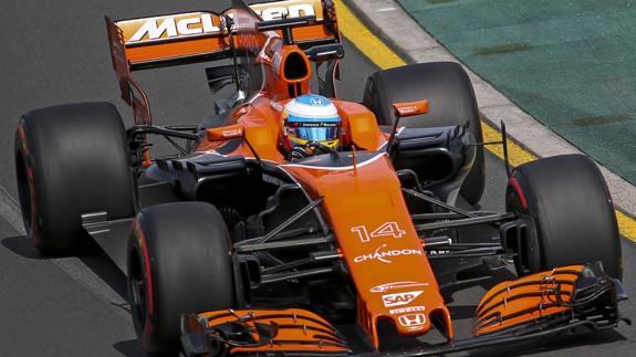 Fernando Alonso, con su McLaren-Honda en Australia. 