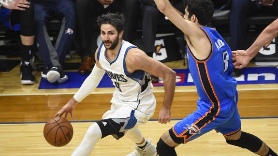 Ricky Rubio, en acción ante los Thunder de Oklahoma City.