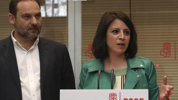 José Luis Ábalos y Adriana Lastra, el equipo de la candidatura de Sánchez.