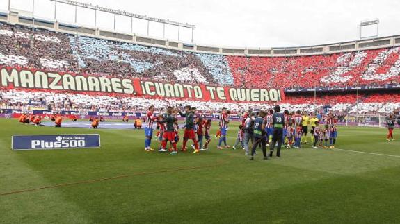 Vista general del estadio Vicente Calderón momentos antes del inicio