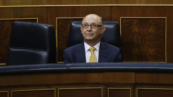 Cristóbal Montoro, durante la sesión en el Congreso.