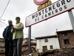 Vecinos de Montenedro, en el 2004. /R.Z.