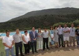Sanz inaugura las piscinas de Ribafrecha, cuyas obras han costado 751.062 euros