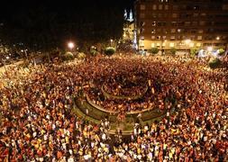 Un herido con fractura cervical tras lanzarse a la fuente de Murrieta durante la celebración del Mundial