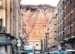 Ayuntamiento y Amigos de La Rioja, pese al retraso, aplauden la resolución de Cultura, que remite a los plazos «técnicos». ::                             JUSTO RODRÍGUEZ