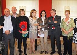 La profesora de literatura Isabel Lizarraga gana el Premio "De buena fuente"