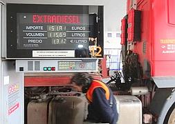 El precio del gasóleo lleva al transporte de carga y viajeros a una situación límite