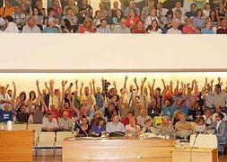 Trabajadores municipales, durante su protesta / JONATHAN HERREROS