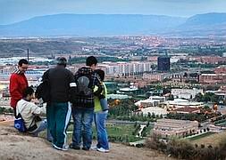 Amigos de La Rioja en la cima de Monte Cantabria / JUSTO RODRÍGUEZ