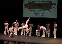 La gala presentó el proyecto de Fortaleza, con exhibición de capoeira incluida. ::                         E. P.