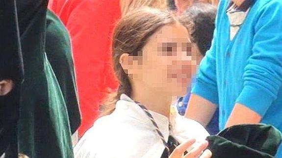 Cayetana Rivera se estrenó como nazarena 