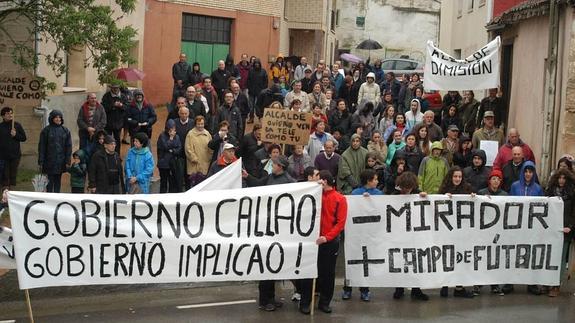 Manifestación contra el alcalde, Pascual Ugarte