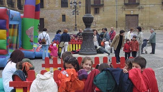 Parque infantil, durante la celebración de la Semana del Niño.