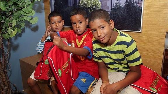 Tres niños del programa del año pasado